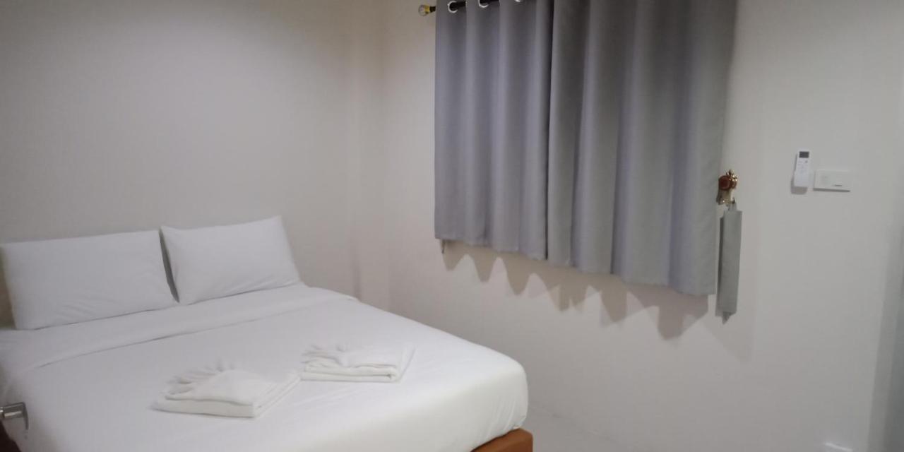 เคทู เกสเฮาส์ Hotel Chonburi Ngoại thất bức ảnh