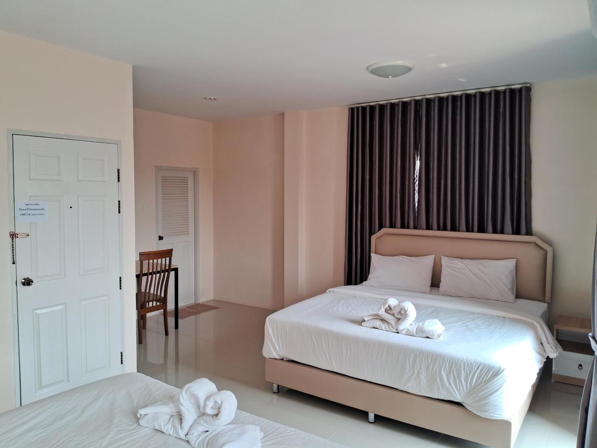เคทู เกสเฮาส์ Hotel Chonburi Ngoại thất bức ảnh