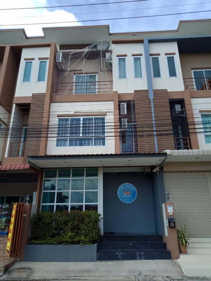 เคทู เกสเฮาส์ Hotel Chonburi Ngoại thất bức ảnh